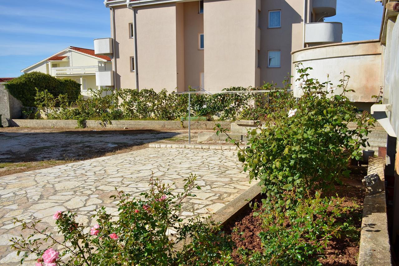 Apartments Summersong Novalja Dış mekan fotoğraf